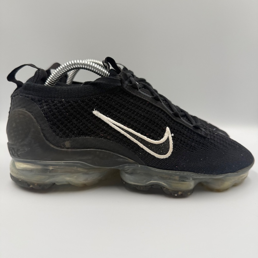 Nike‎ Air VaporMax 2021 FK Womens Size 9 Running Shoes Flyknit Black DC4112-002